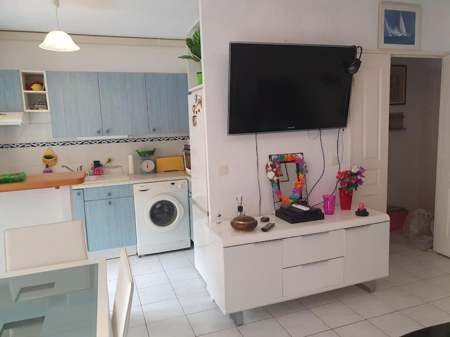 Appartement Yoyo. Menton Luaran gambar