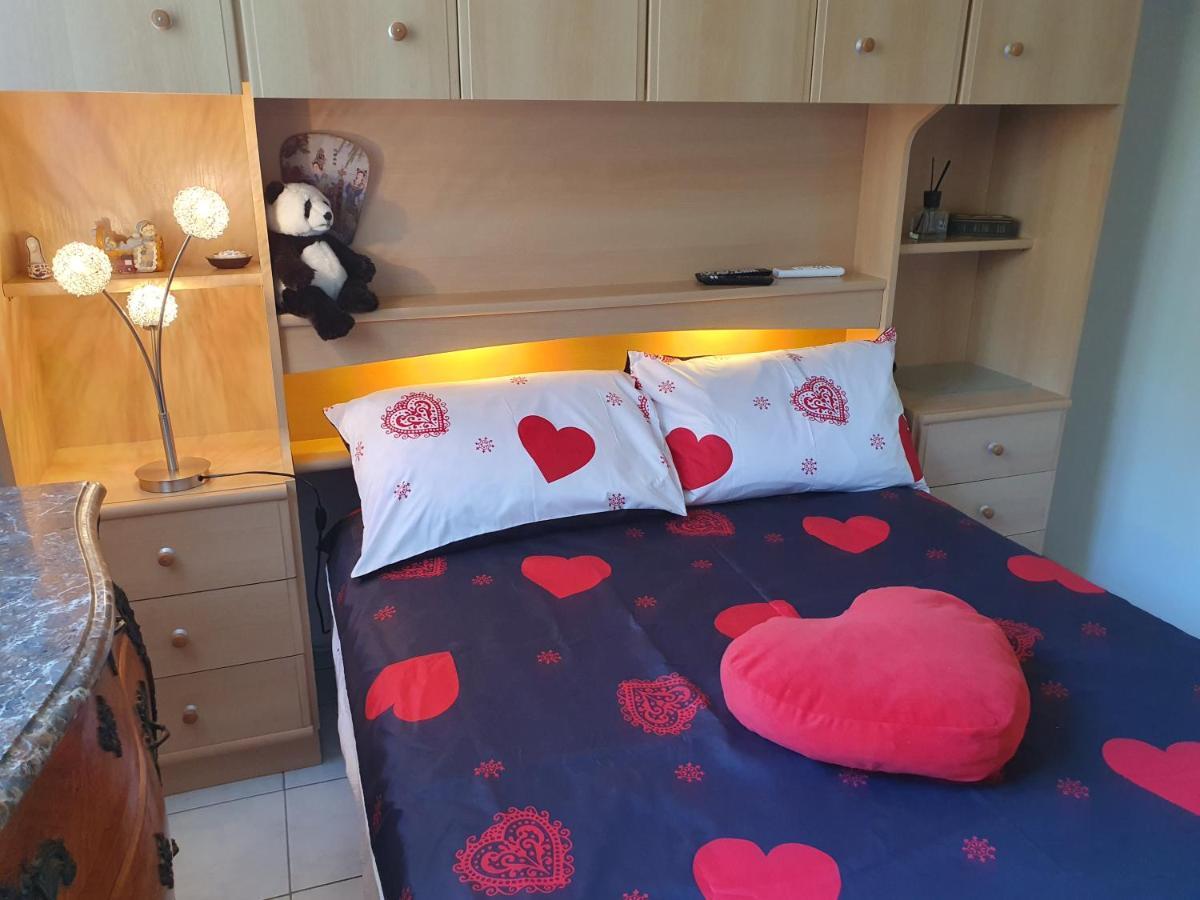 Appartement Yoyo. Menton Luaran gambar